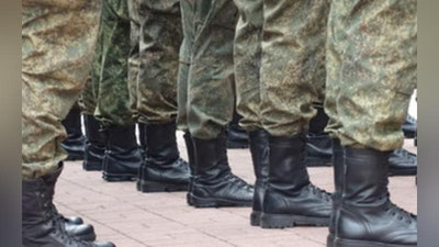 'O`zbekistonlik migrantlar Rossiyada harbiy xizmatga majburiy chaqirilyaptimi? Rasmiy ma`lumot berildi'ning rasmi