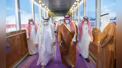 'Saudiya Arabistonida koronavirusga qarshi emlanmaganlarning ishga chiqishi taqiqlandi'ning rasmi