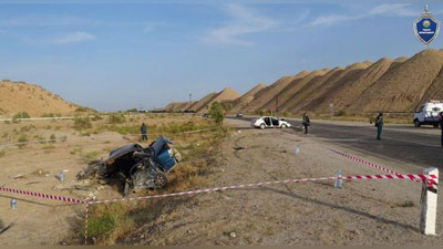 Изрображение 'Страшное ДТП в Учкудуке: "Нексию" разорвало пополам после столкновения с "Ласетти" (фото)'