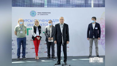Изрображение 'Глава Федерации йоги Узбекистана Жахонгир Артикходжаев пригласил россиян преподавать йогу'