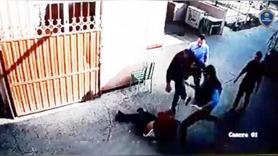 Изрображение 'Трое человек избили официанта в Янгиере (видео)'