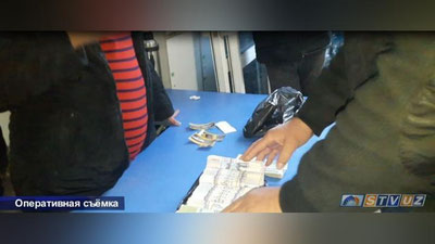 Изрображение 'ЖИТЕЛЬНИЦА ПАЙАРЫКА УСТРОИЛА ОБМЕННЫЙ ПУНКТ В ПРОДУКТОВОМ МАГАЗИНЕ (ВИДЕО)'