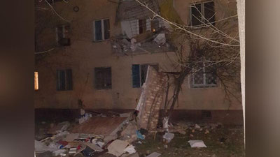 Изрображение 'В ОДНОМ ИЗ ДОМОВ В УЧТЕПИНСКОМ РАЙОНЕ ОБРУШИЛИСЬ БАЛКОНЫ (ФОТО, ВИДЕО)'