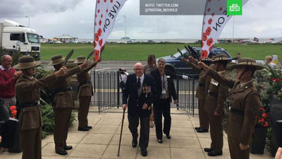 'ХАЙРИЯ МАҚСАДИДА 101 ЁШЛИ БРИТАНИЯЛИК ЭРКАК ПАРАШЮТДАН САКРАДИ'ning rasmi