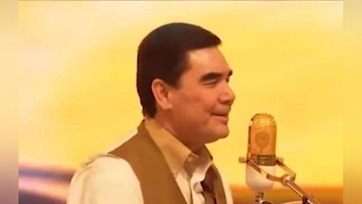 'Туркманбоши байрамга аёлларга қўшиқ куйлаб берди  (видео)'ning rasmi