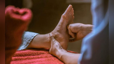 Изрображение 'ЛЖЕ-ТАБИБ В ТАШКЕНТЕ ВЗЯЛ ЗА МАССАЖ НОГ 1250 ДОЛЛАРОВ'