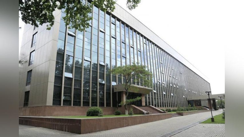 '​ABDULAZIZ KOMILOV ISPANIYa ELChISI BILAN UChRAShDI'ning rasmi