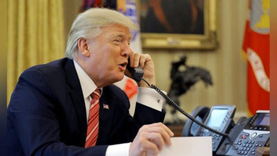 Изрображение 'ТРАМП РАДИ КОМПЛИМЕНТА ЖУРНАЛИСТКЕ ПРЕРВАЛ БЕСЕДУ С ПРЕМЬЕРОМ ИРЛАНДИИ (ВИДЕО)'