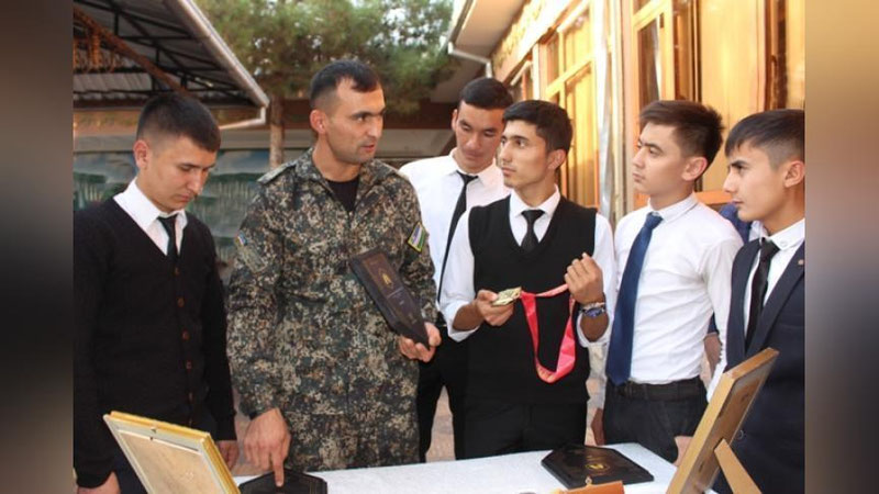 'HARBIYLAR MAHALLALARDA: UChTEPADA VATANPARVARLIK TARG`IBOTIDA UChRAShUV BO`LDI'ning rasmi