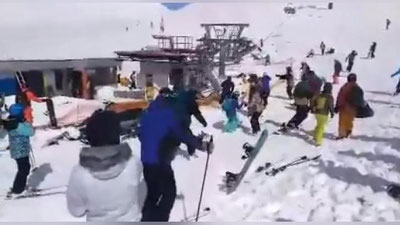 Изрображение 'В ГРУЗИИ "ВЗБЕСИВШИЙСЯ" ПОДЪЕМНИК ПОКАЛЕЧИЛ ЛЫЖНИКОВ (ВИДЕО)'