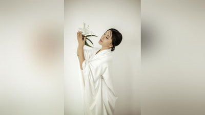 Изрображение 'СЕВАРА НАЗАРХАН ПРЕЗЕНТОВАЛА НОВЫЙ АЛЬБОМ (ФОТО)'