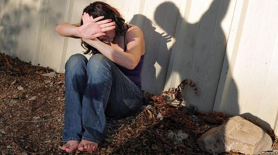 'Oilaviy zo`ravonlik – jamiyat dardi'ning rasmi