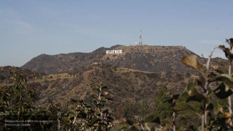 Изрображение 'В ЛОС-АНДЖЕЛЕСЕ НЕИЗВЕСТНЫЙ ИСПОРТИЛ ЗНАК HOLLYWOOD'