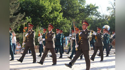 'Mudofaa vazirligi harbiy okrestrlari o`rtasida ko`rik-tanlov o`tkazildi (foto)'ning rasmi