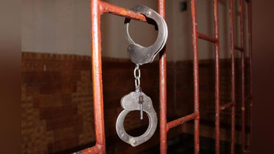 Изрображение 'ДИРЕКТОР САМАРКАНДСКОЙ СПЕЦШКОЛЫ №64 ВЗЯТ ПОД СТРАЖУ'