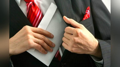 Изрображение 'ЗА ТРУДОУСТРОЙСТВО - 2,5 МЛН: ЗА ВЗЯТКУ ЗАДЕРЖАН НАЧАЛЬНИК МЕДУЧРЕЖДЕНИЯ'