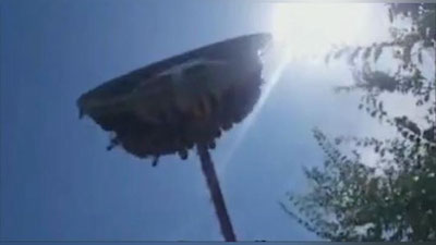 Изрображение 'В Джизаке сломался аттракцион во время движения: погибла девушка (видео)'