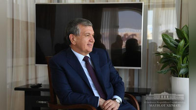 'ShAVKAT MIRZIYoEV JAHONNING O`N NAFAR ETAKChISI RO`YXATIDA'ning rasmi