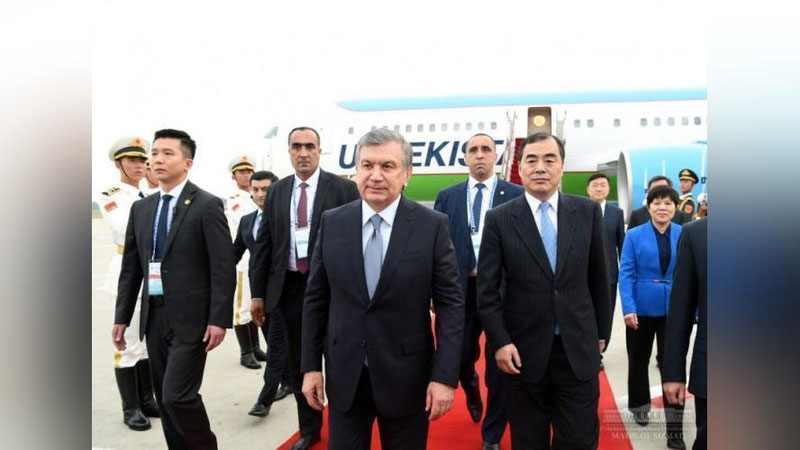 'Shavkat Mirziyoev Sindaoga etib keldi (foto)'ning rasmi