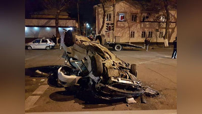 Изрображение 'СТРАШНОЕ ДТП В ТАШКЕНТЕ: СТОЛКНУЛИСЬ EPICA И NEXIA (ФОТО)'