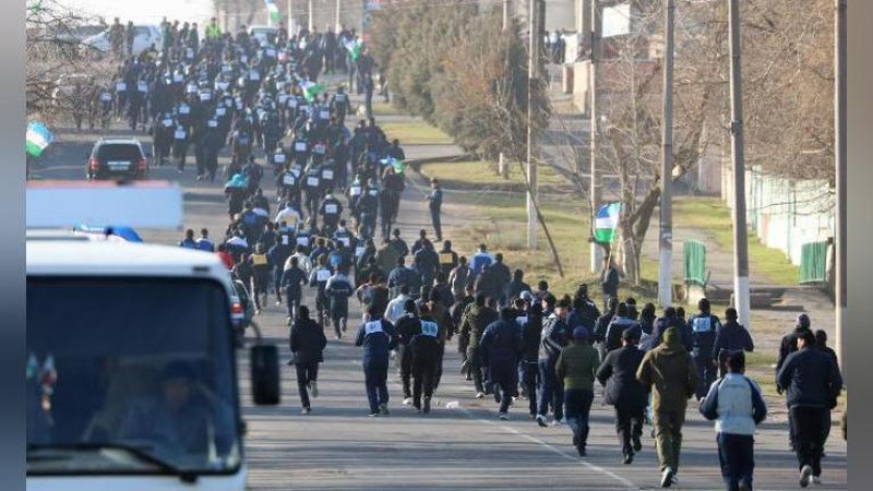 '«Vatanparvarlik aksiyasi»da 1,5 mingdan ortiq harbiy xizmatchi qatnashdi'ning rasmi