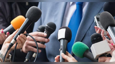 Изрображение 'Главы пресс-служб госорганов приравнены к статусу замминистра'