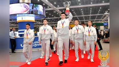 Изрображение 'Сборную Узбекистана, ставшей первой на ЧМ по боксу, встретили в аэропорту (фото)'