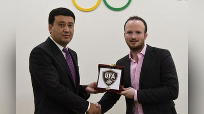 'Umid Ahmadjonov O`zbekistonda VAR tizimini tatbiq etish yuzasidan muzokara o`tkazdi'ning rasmi