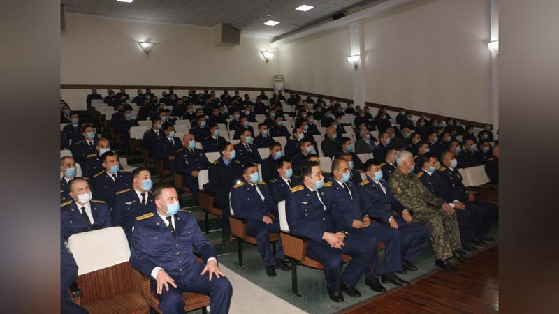 'Армия ва халқ  – бир тану бир жон!'ning rasmi