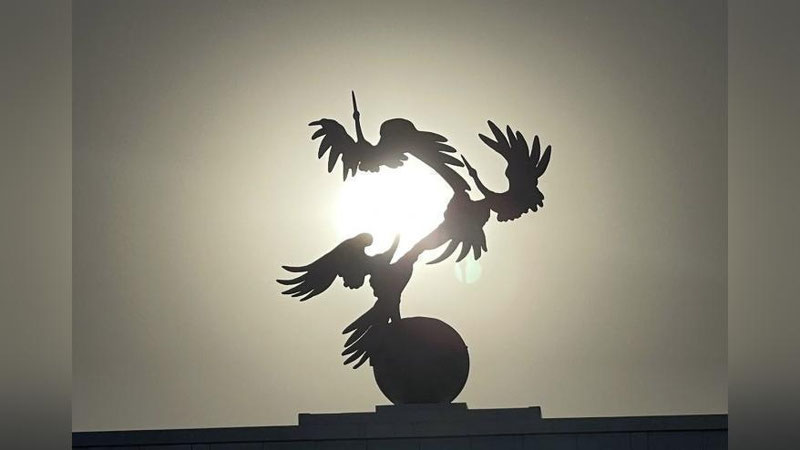 'Tog`li hududlarda kechga tomon biroz qisqa muddatli yomg`ir yog`ishi kutilmoqda'ning rasmi