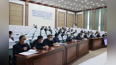 'Bosh prokuraturada “Obod qishloq”, “Obod mahalla” va boshqa dasturlar ijrosini samarali tashkil etishga bag`ishlangan yig`ilish bo`lib o`tdi'ning rasmi