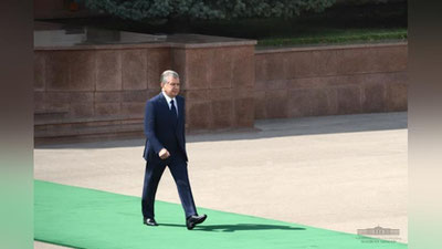 'Prezident Shavkat Mirziyoev Turkmanistonga jo`nab ketdi'ning rasmi