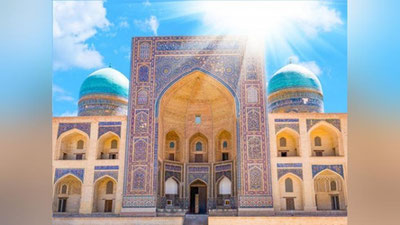 'Diniy ta`lim muassasalari muallimlari oyliklari va talabalarining stipendiyalari ikki barobar oshiriladi'ning rasmi