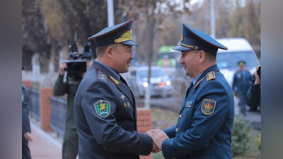 'Ўзбекистон Мудофаа вазирлиги Қозоғистон ҳарбий делегациясини қабул қилди 'ning rasmi