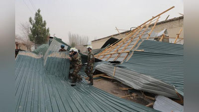 Изрображение 'Стихия в Андижане и Кашкадарье: сорваны крыши, повалены столбы линий электропередач'