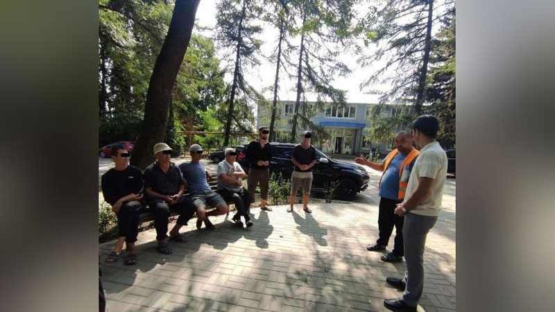 'Voronejda o`zbekistonliklarning hujjatlari zo`ravon ish beruvchilar tomonidan olib qo`yildi'ning rasmi