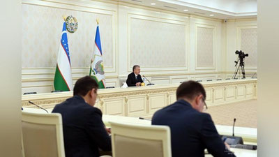 'Joriy yilgi dasturlar doirasida 4 100 ta mahallani obod qilish, bog`cha, maktab, sog`liqni saqlash, suv, elektr, kanalizasiya bilan bog`liq muammolarini hal qilishga byudjetdan qariyb 29 trln. so`m mablag` ajratilgan'ning rasmi