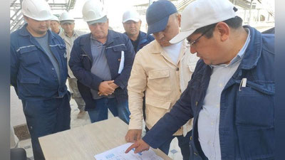 '“O`zbekneftgaz”: Boshqaruv raisi boshchiligidagi “Ishchi guruh” kuz-qish mavsumini betalafot o`tkazish hamda tabiiy gaz qazib chiqarishni ko`paytirish borasidagi ishlarni o`rganish uchun Muborak neft va gaz qazib chiqarish boshqarmasida bo`ldi'ning rasmi