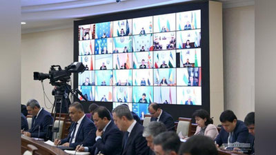 'Prezident Buxoro, Namangan, Samarqand, Andijon, Farg`ona va Xorazm viloyat hokimlariga bir oy muddat berdi. Sababi...'ning rasmi