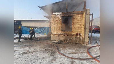 'Namanganda qurilishi bitmagan uyda yong`in sodir bo`ldi'ning rasmi