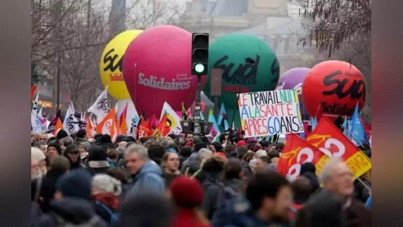 'Fransiyada pensiya islohotlari ortidan 1 mln fuqaro ish tashladi'ning rasmi