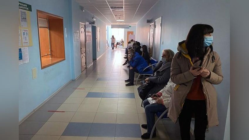 'Zangiotadagi shifoxonalarda ishlatilgan konteynerlardan poliklinikalar tashkil etiladi'ning rasmi