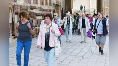 'O`zbekistonga ayol sayyohlar ko`proq kelmoqdami yoki erkaklar?'ning rasmi