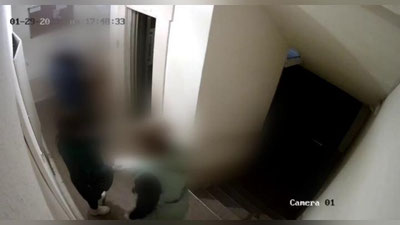 'Toshkentda o`zini SES xodimi deb tanishtirgan shaxslar fuqarolarga noma`lum dori vositalari sotayotgani aytildi'ning rasmi