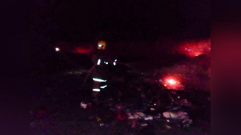 'Navoiydagi chiqindi poligonida yong`in yuz berdi (video)'ning rasmi