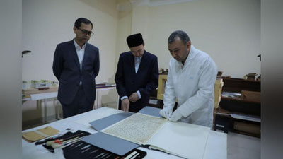 '"Katta Langar Qur`oni” sahifalari Parijdan Toshkentga etib keldi (foto)'ning rasmi