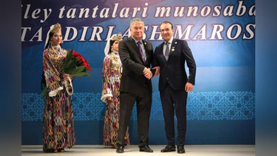 'Ozodbek Nazarbekov, Sherali Jo`raev, Yulduz Usmonova… O`zbek madaniyat sohasi vakillari TURKSOYning “Oltin medal” mukofoti bilan taqdirlandi'ning rasmi