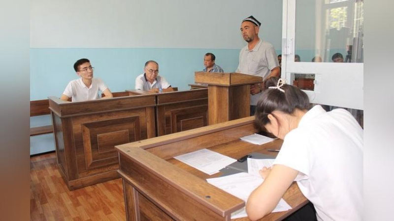 'Olmaliqda ikki nafar o`quvchi qizni urib yuborgan Damas haydovchisi 6 yilga qamaldi'ning rasmi