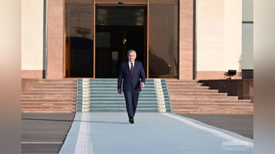 'Prezident Turkmanistonga jo`nab ketdi 'ning rasmi