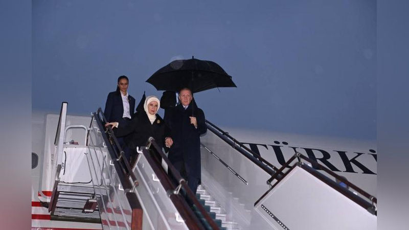 'Туркия президенти рафиқаси билан Тошкентга келди'ning rasmi